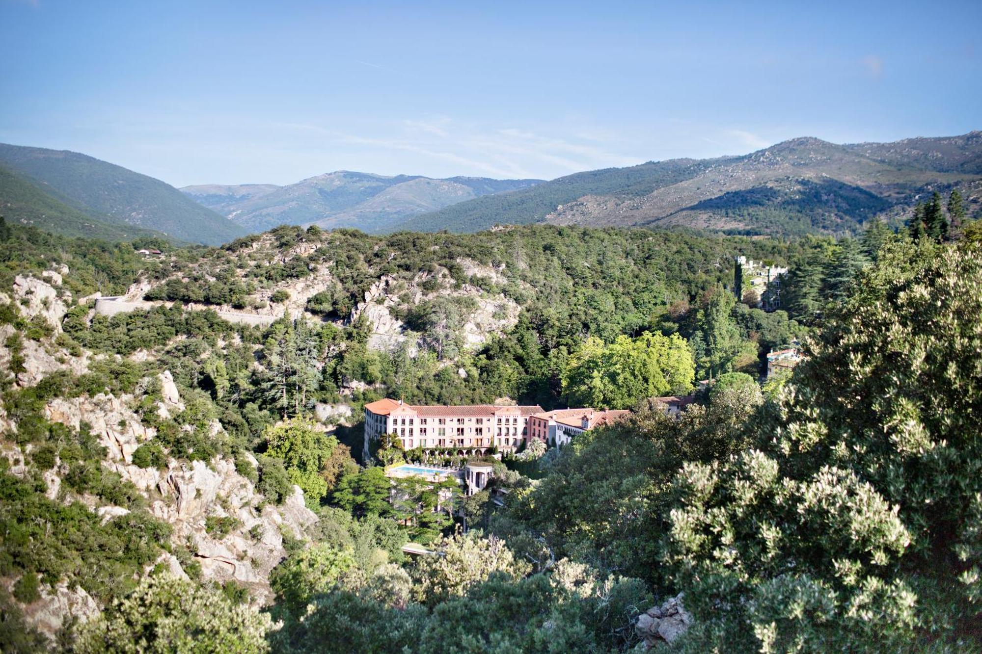 Le Grand Hotel Moltig les Bains ภายนอก รูปภาพ