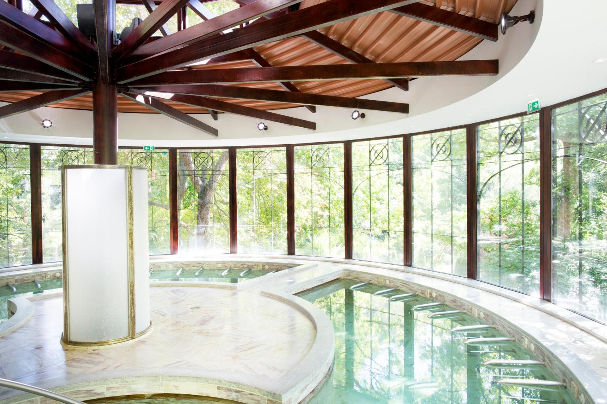 Le Grand Hotel Moltig les Bains ภายนอก รูปภาพ