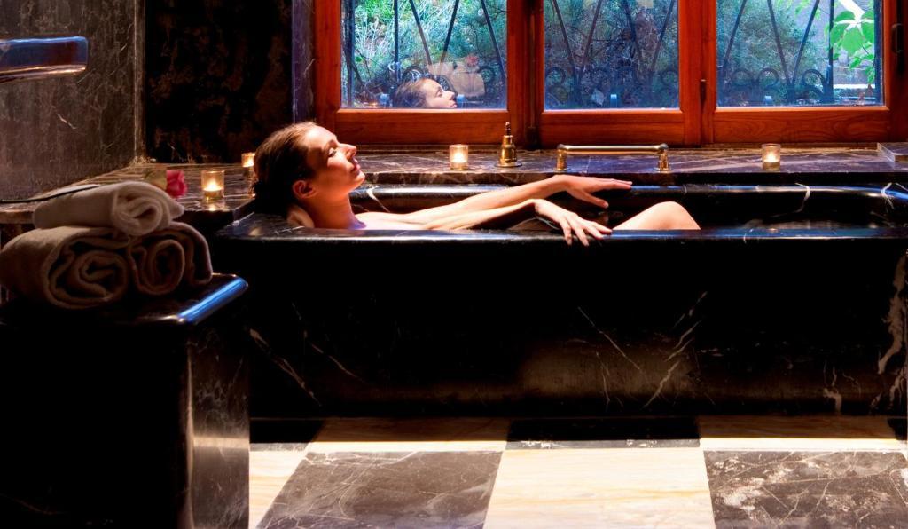 Le Grand Hotel Moltig les Bains ภายนอก รูปภาพ